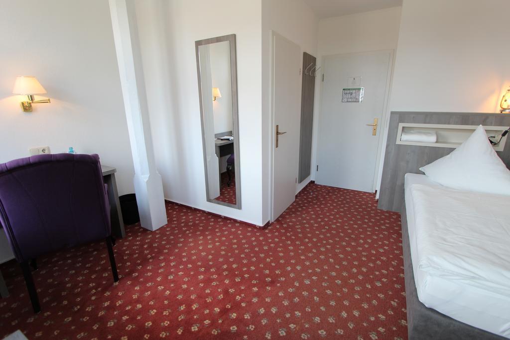 Hotel Thormaehlen Bliestorf Szoba fotó